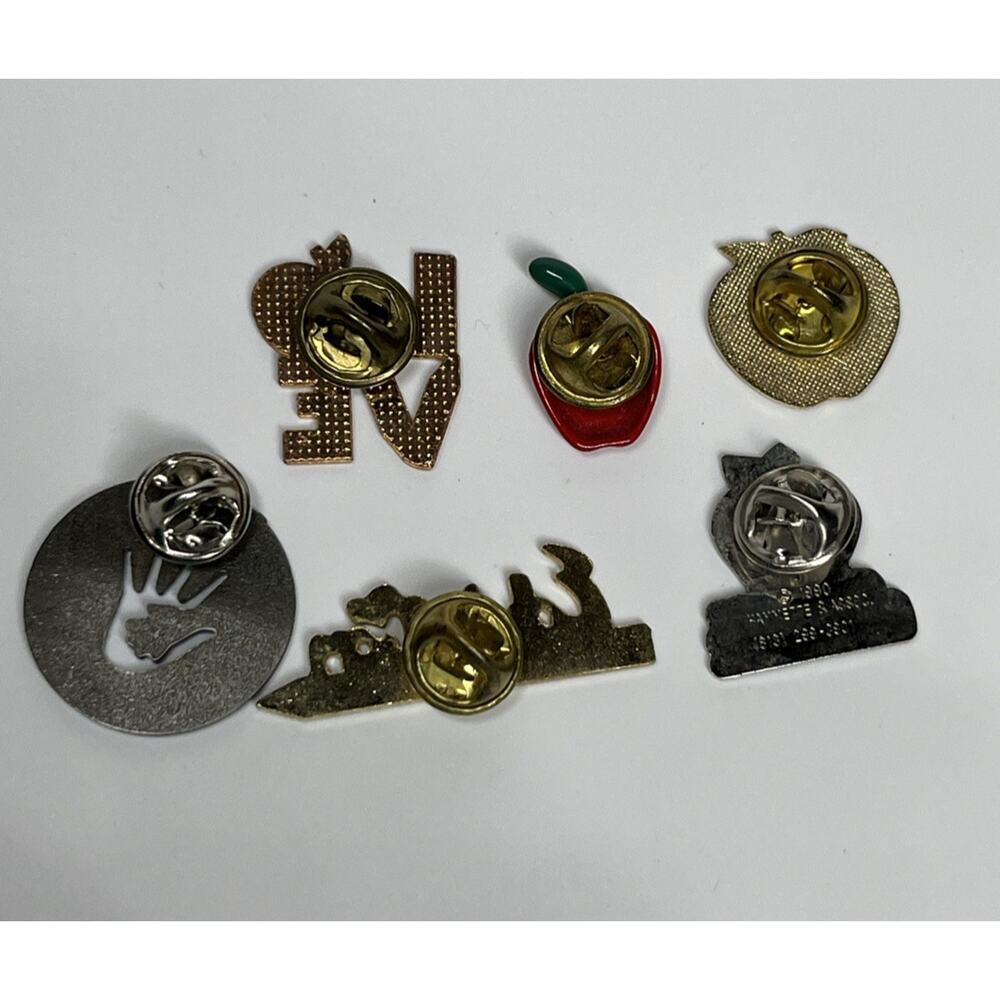 Teacher Pin Lot of 5 Education Apple Teaching Matters LOVE I Make the Difference - Picture 6 of 9